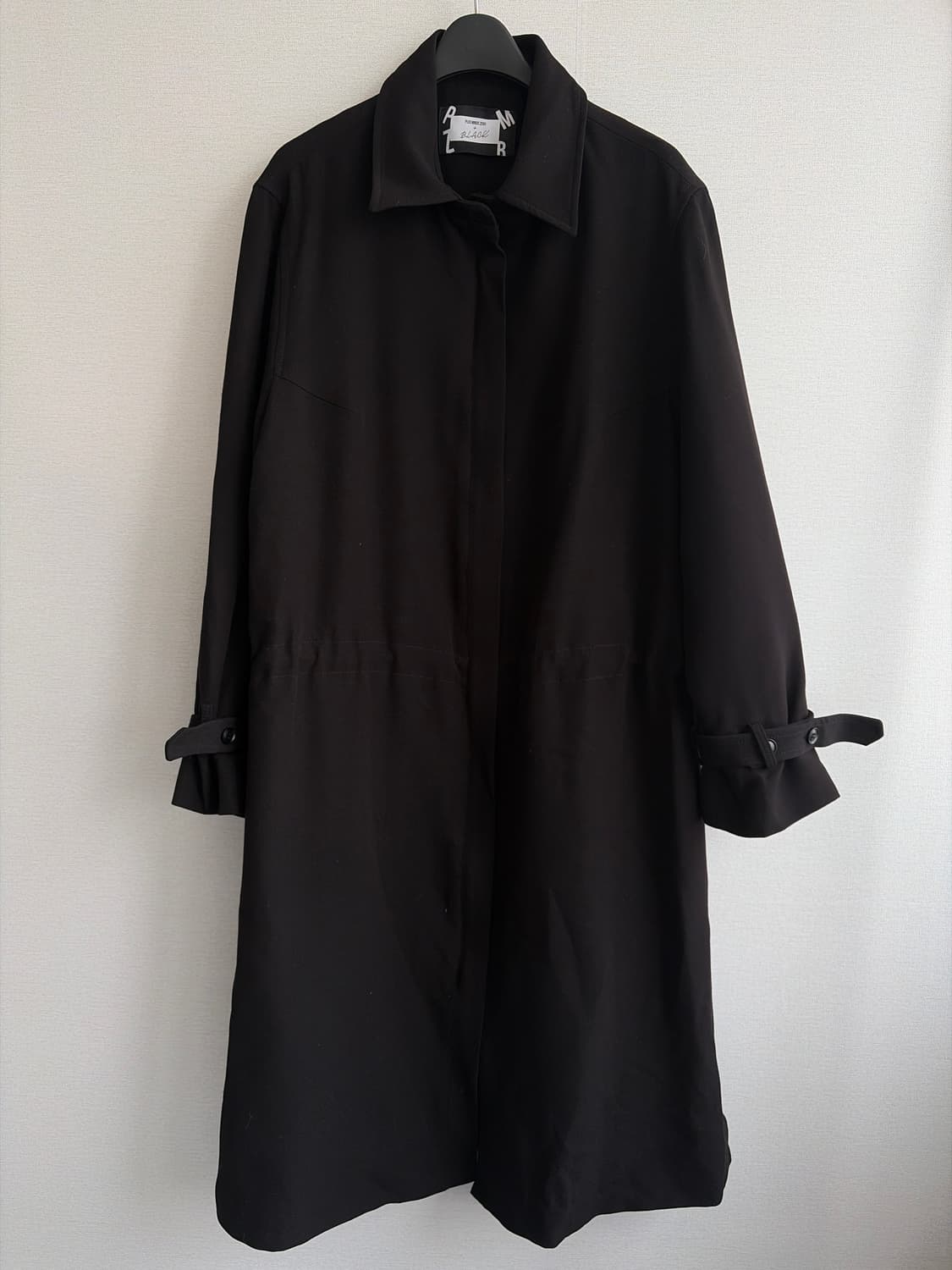 플러스 마이너스 제로 블랙 코트 상품이미지1