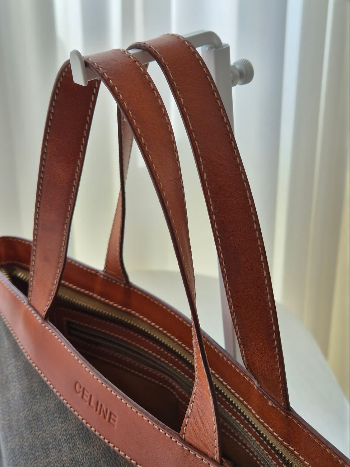 [정품] 셀린느 마카담 트리옹프 토트백 상품이미지10