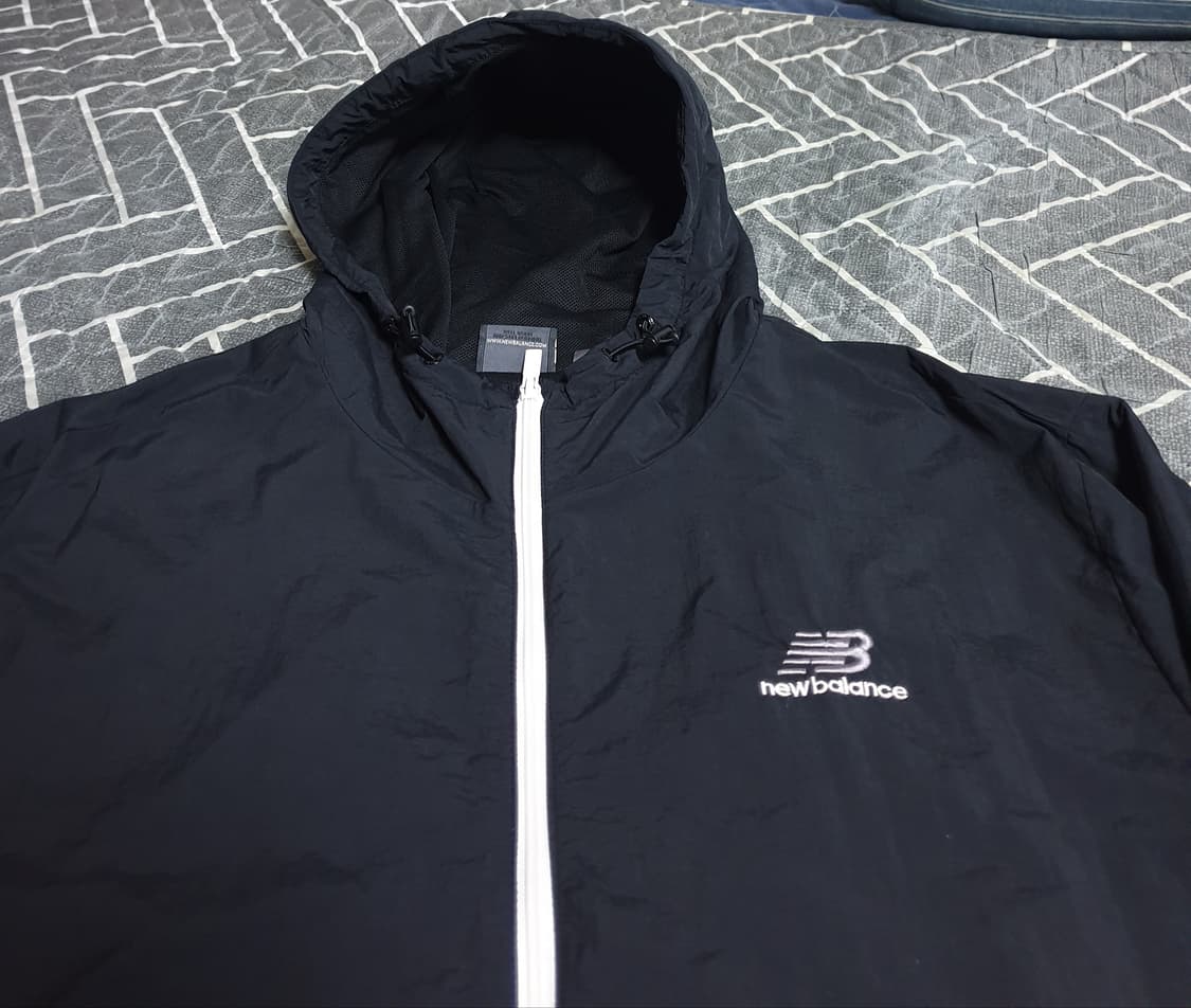 뉴발란스 에센셜 아노락 블랙 (XL) 상품이미지2