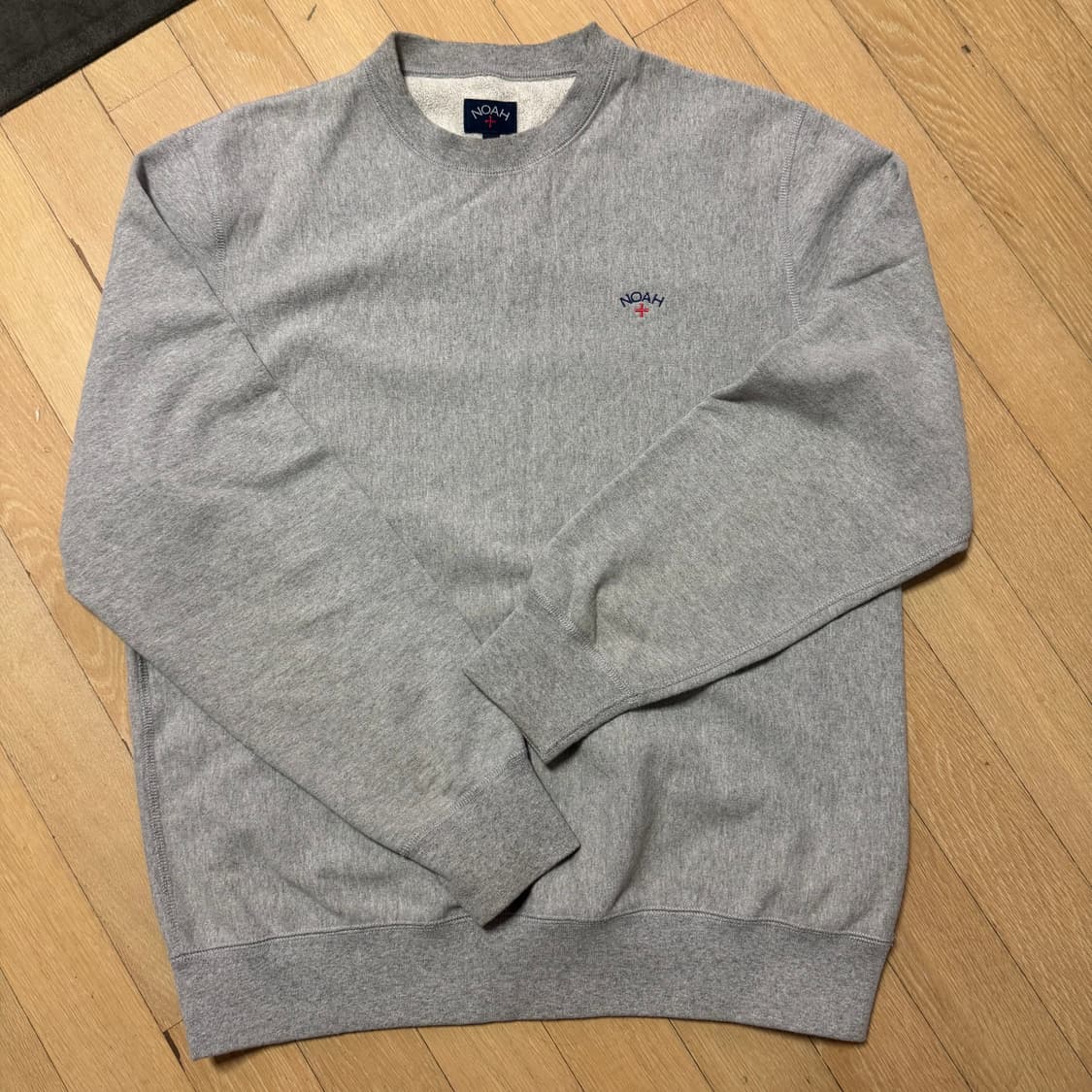 노아 클래식 크루넥 그레이 L사이즈 상품이미지2