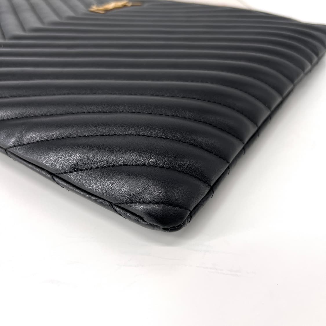 [감정완료] 생로랑 마틀라세 클러치백 라지 블랙 (440222) 상품이미지9