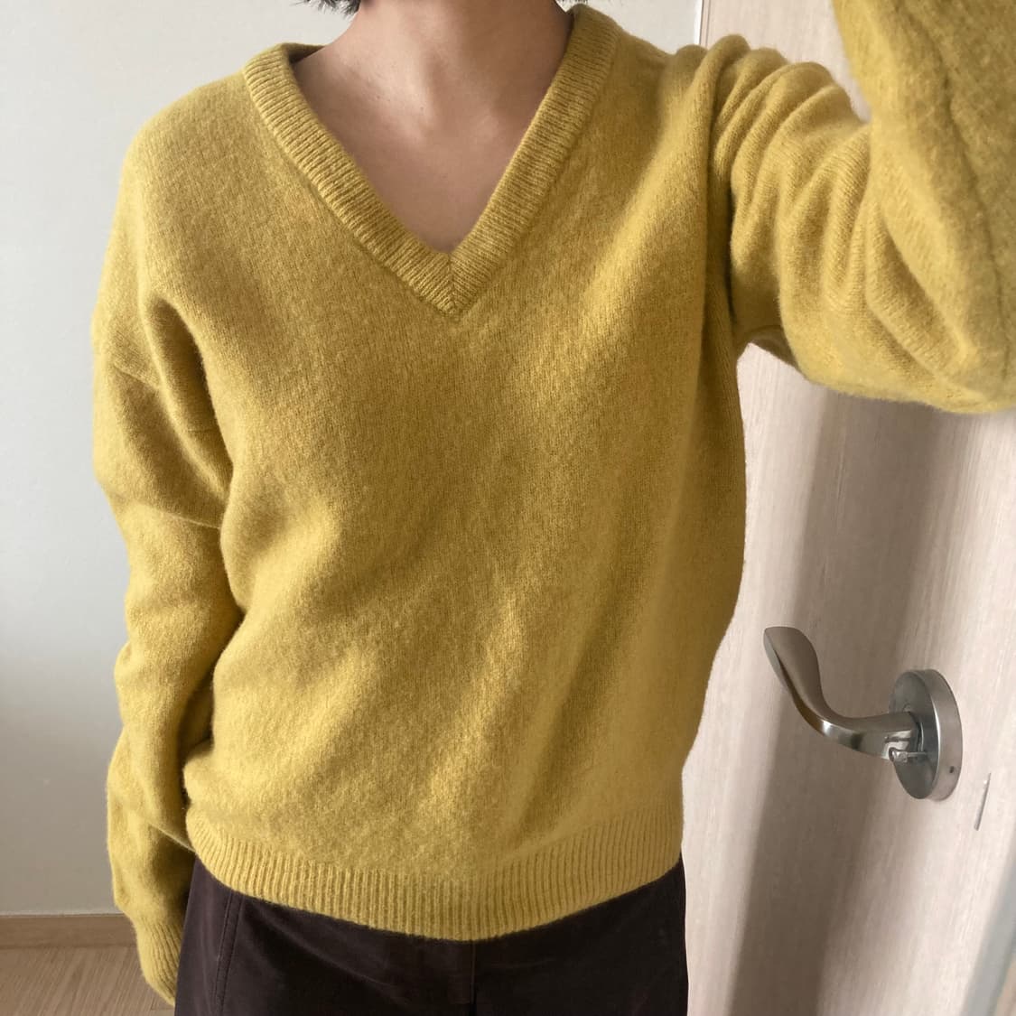 빈티지 머스타드 V넥 니트 상품이미지1