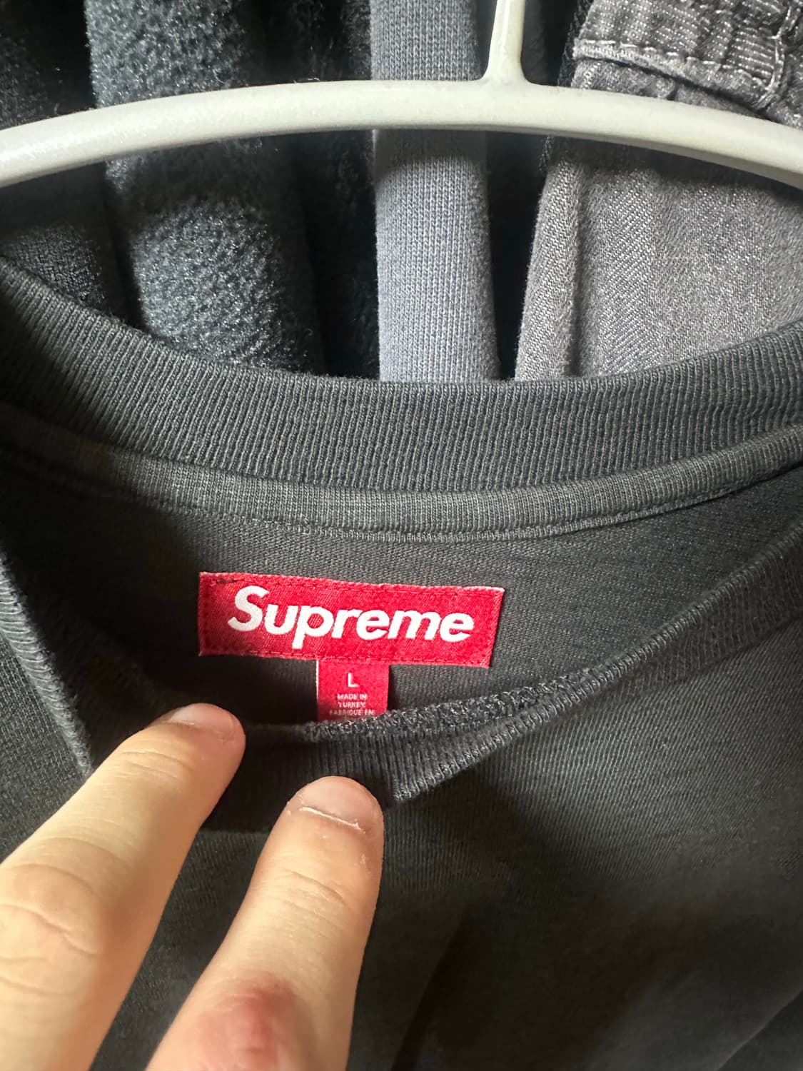 슈프림 올드 잉글리시 롱슬리브 L 상품이미지3