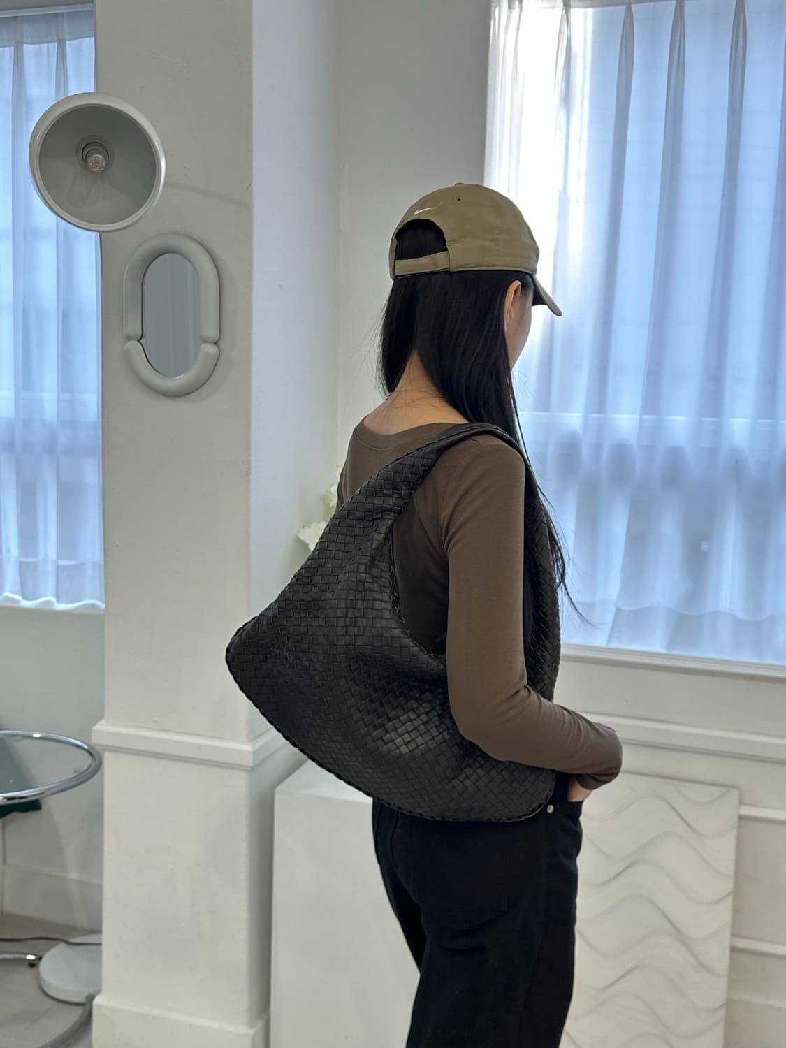 [A+ 정품] 보테가베네타 호보백 미디움 다크브라운 상품이미지9