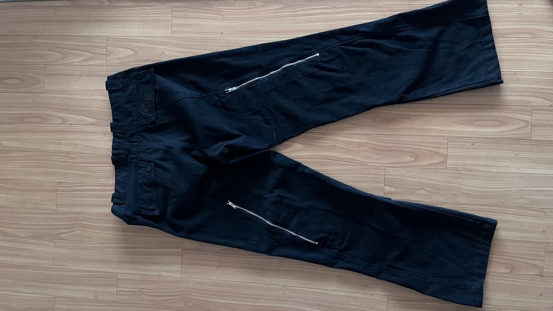 플라스틱 프로덕트 지퍼 팬츠 상품이미지2