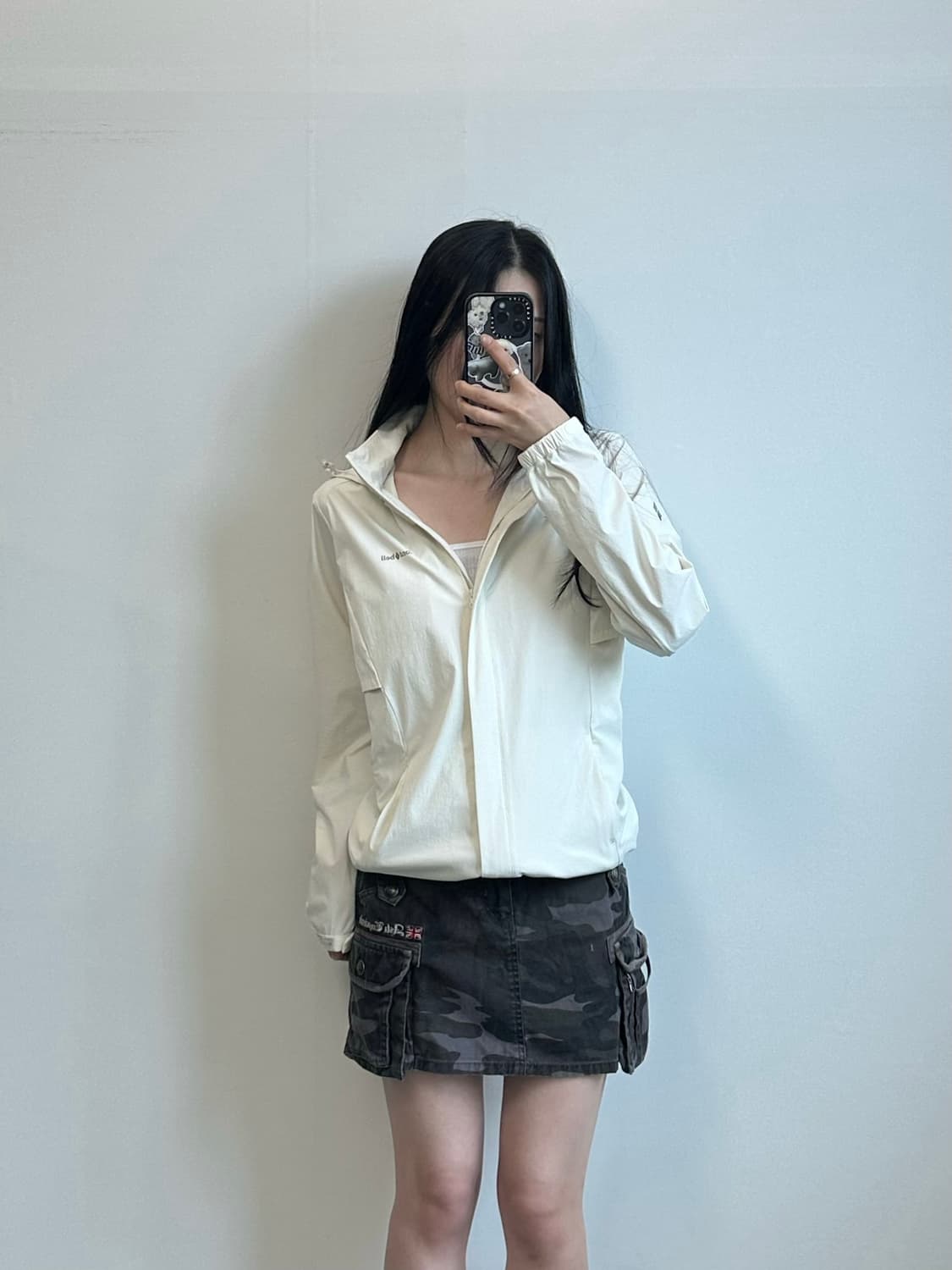 몽벨 자수로고 화이트 바람막이 자켓  상품이미지1