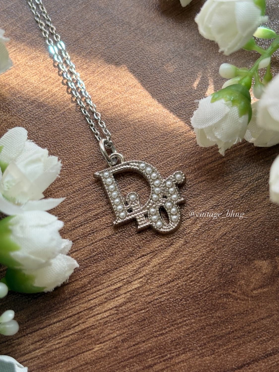 디올 클래식 로고 진주 실버 목걸이 상품이미지1