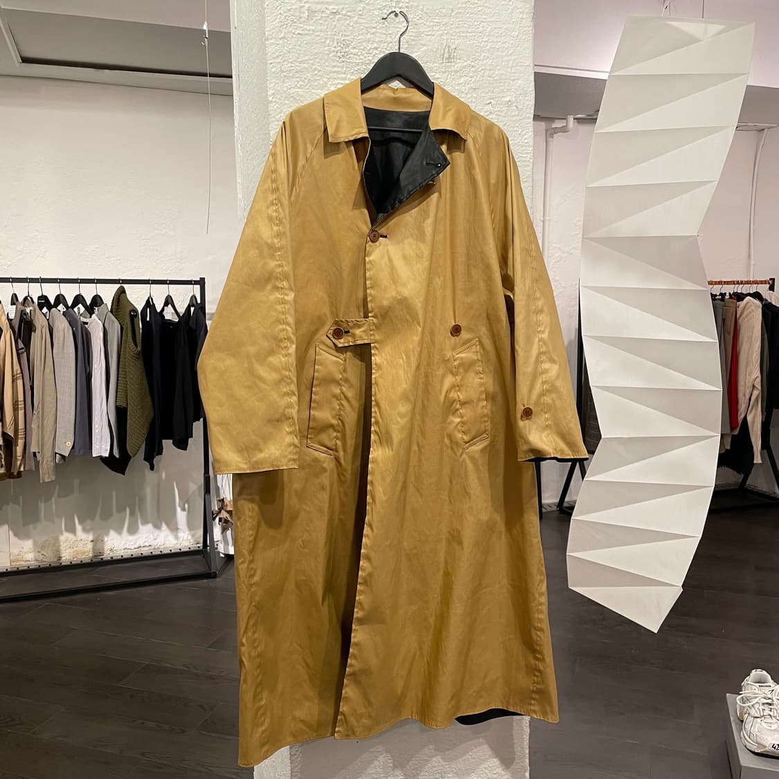 언유즈드 21ss 레더 텍스쳐 리버시블 코트 상품이미지4