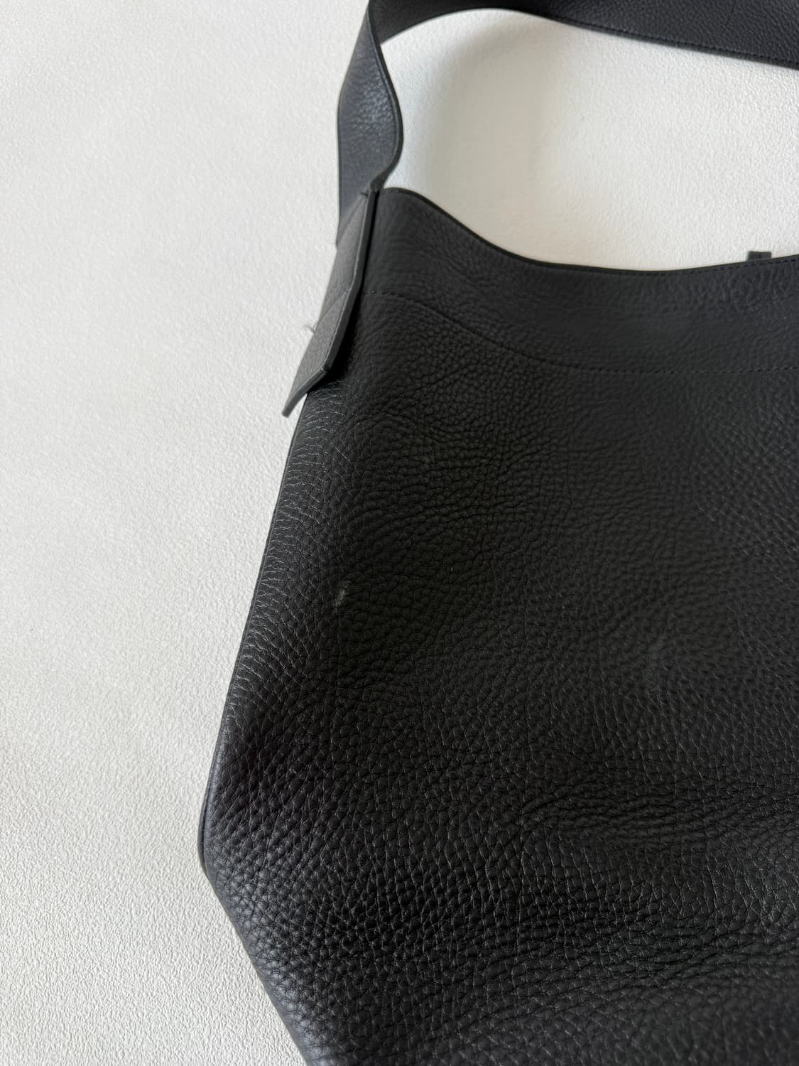 호재(HOZE) 레더 호버 숄더백 상품이미지3