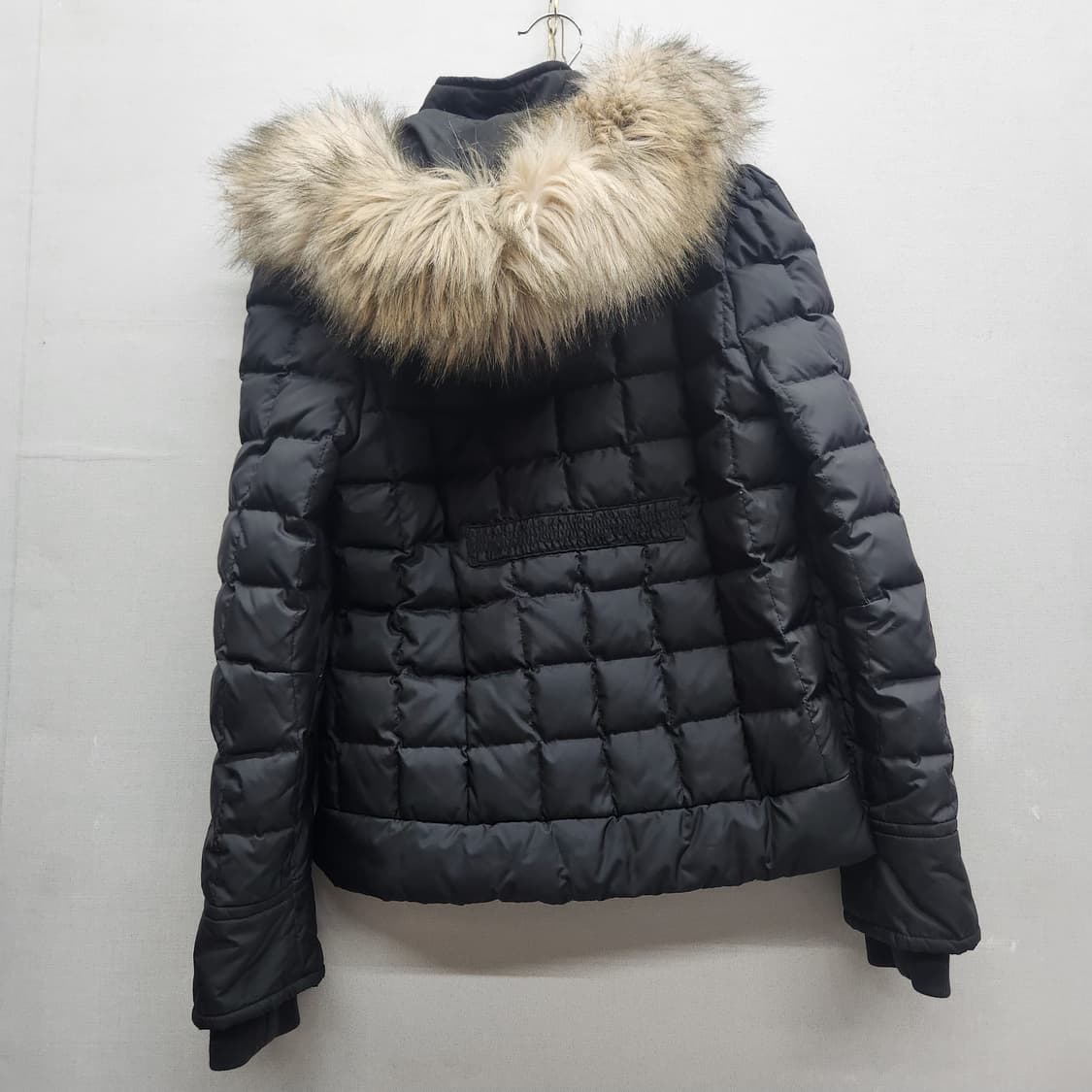 쥬시꾸뛰르 스퀘어 퀄팅 다운 털후드패딩 S(S) 상품이미지4