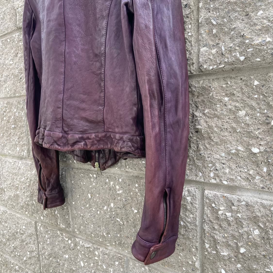 [38] Dolce & Gabbana Purple 크롭핏 레더 자켓 상품이미지7