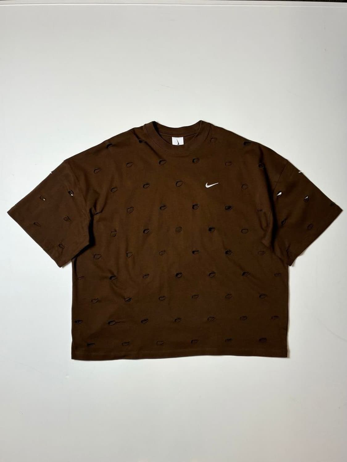 나이키 x 자크뮈스 24ss 펀칭 스우시 티셔츠 PN8241 상품이미지1