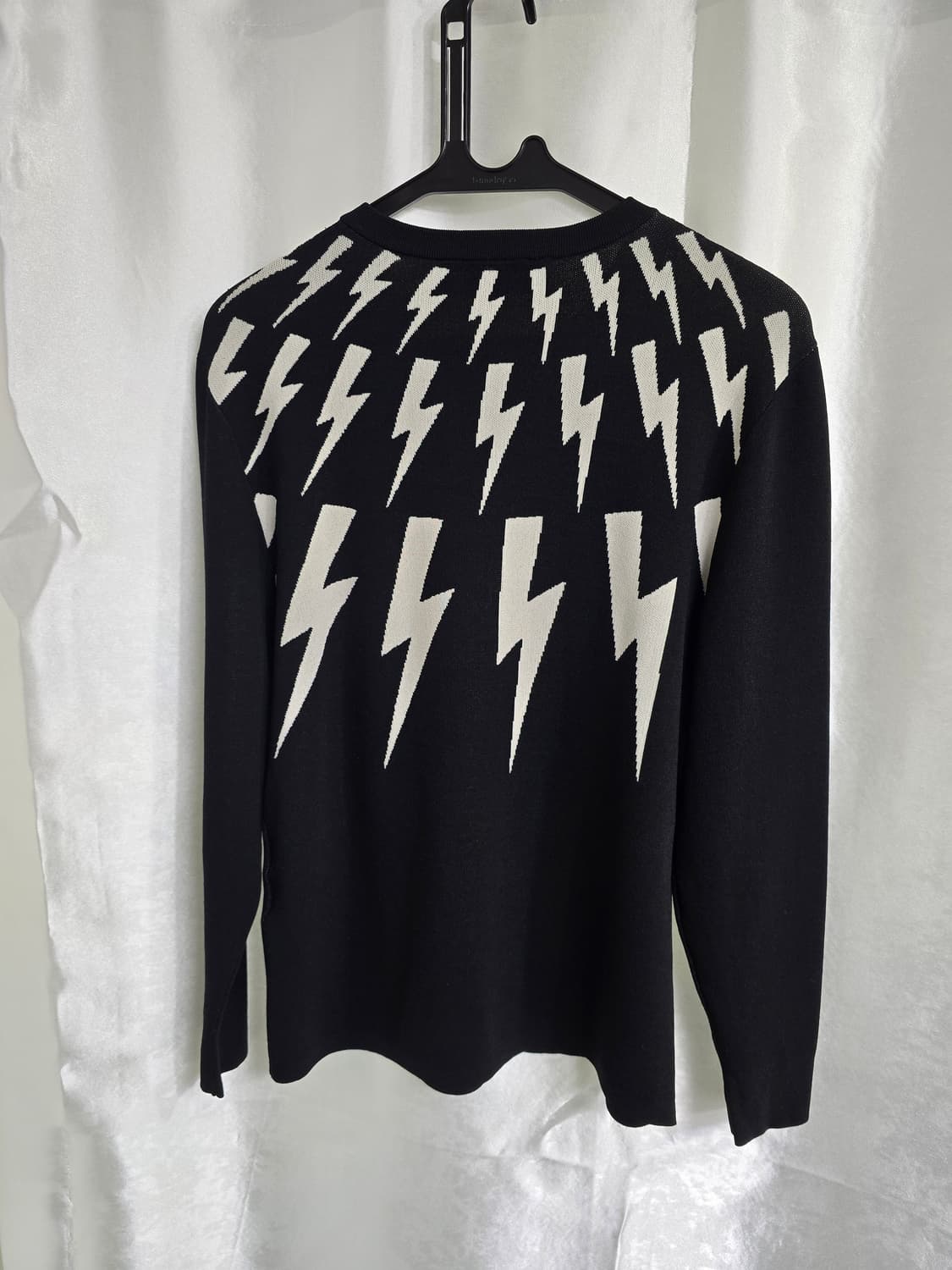 닐바렛 블랙 번개 니트 (1682) 상품이미지2