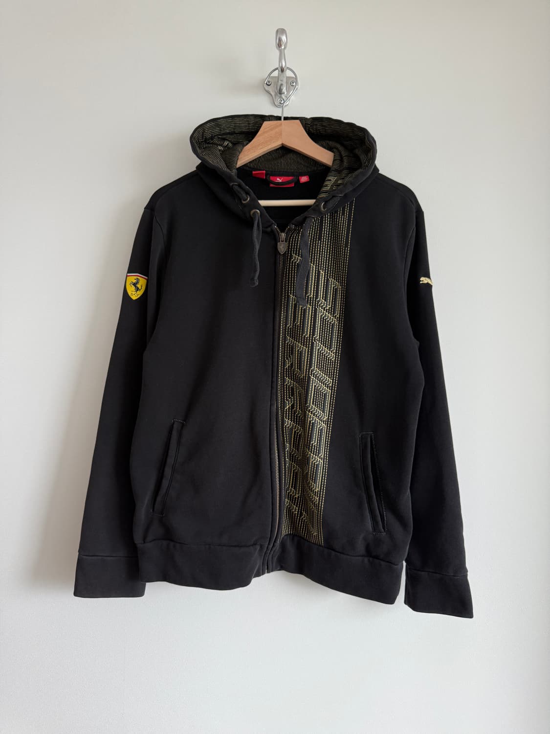 올드 푸마 X 페라리(PUMA X Ferrari) 후드집업 상품이미지1