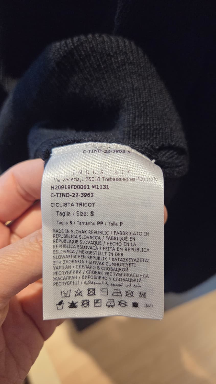 몽클레어 반집업 판매 상품이미지7