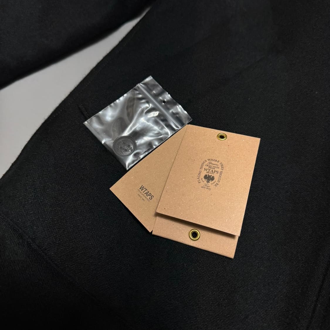 더블탭스(WTAPS) 16fw 블랙컬러 양면 자수로고 울 혼방 투어 자켓 상품이미지6