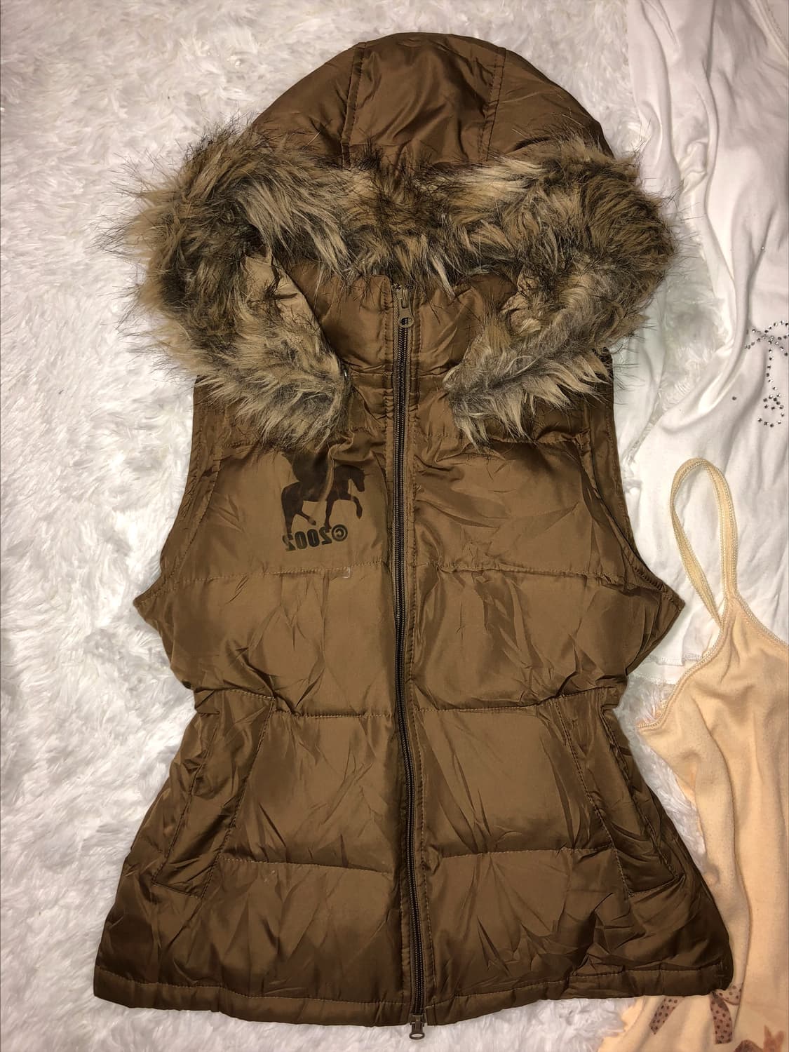 brown horse vest padding 상품이미지1