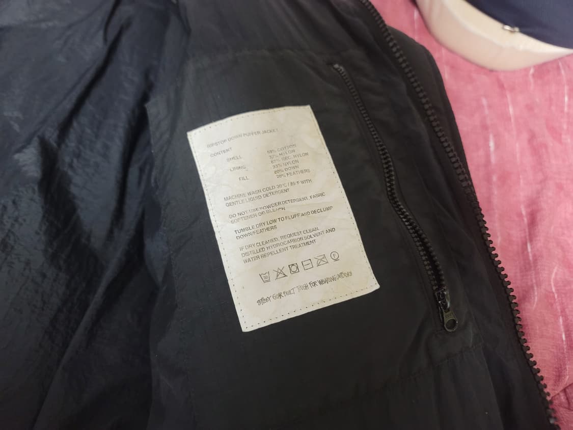 스투시 블랙 립스탑 다운 푸퍼 패딩 판매합니다 상품이미지2