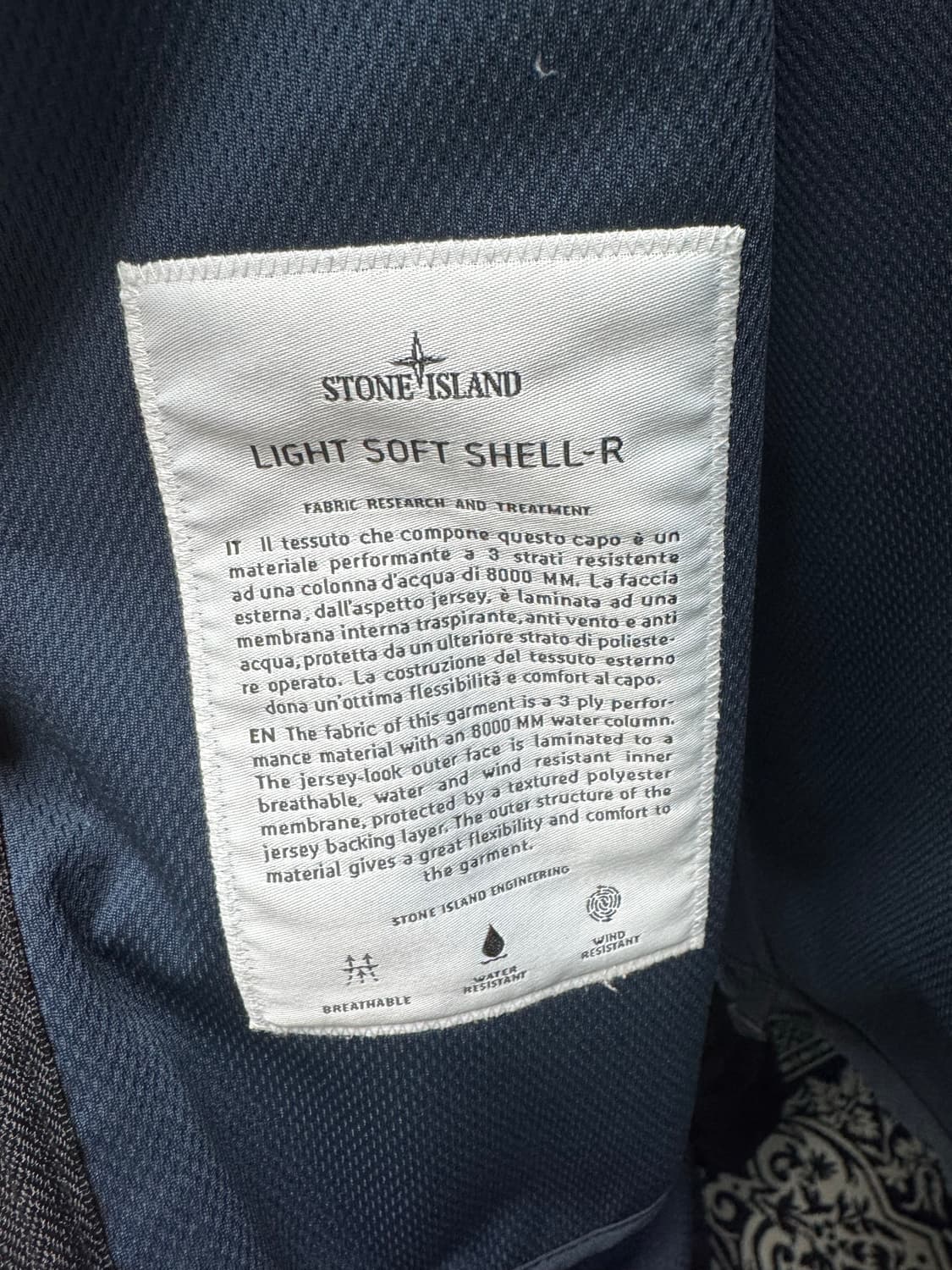 스톤아일랜드 라이트 소프트쉘 XL 상품이미지5