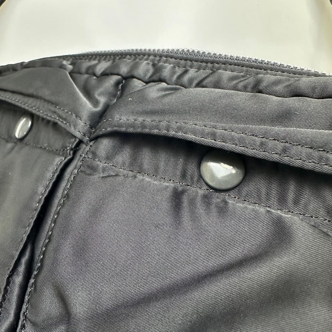 PORTER TANKER SHOULDER BAG 포터 탱커 숄더백 상품이미지5