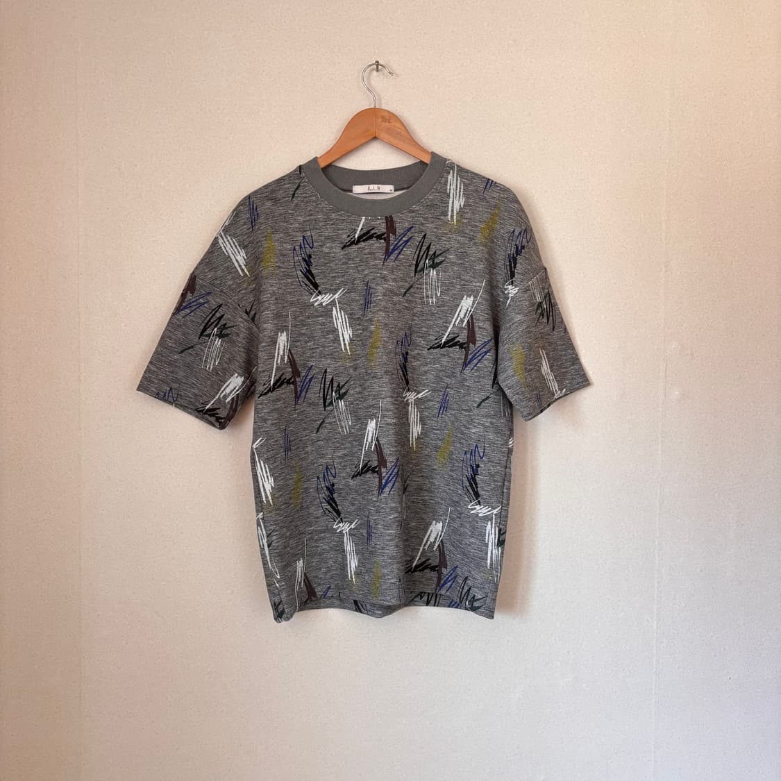 ZIO 송지오 그래픽 반팔 티셔츠 루즈핏 박스핏 세련된 실루엣 상품이미지6