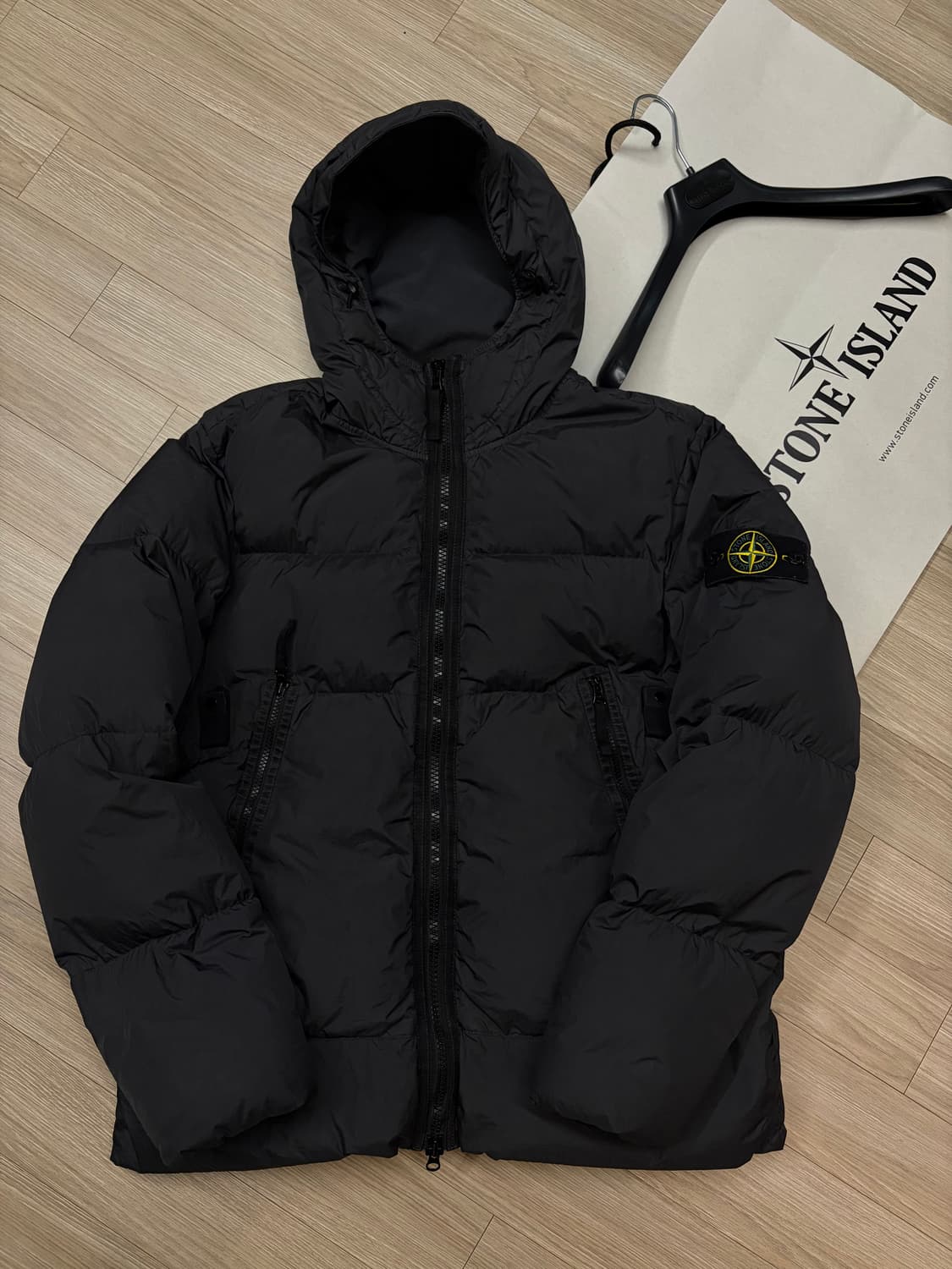 백화점판) 스톤아일랜드 크링클랩스 패딩 xl 상품이미지1