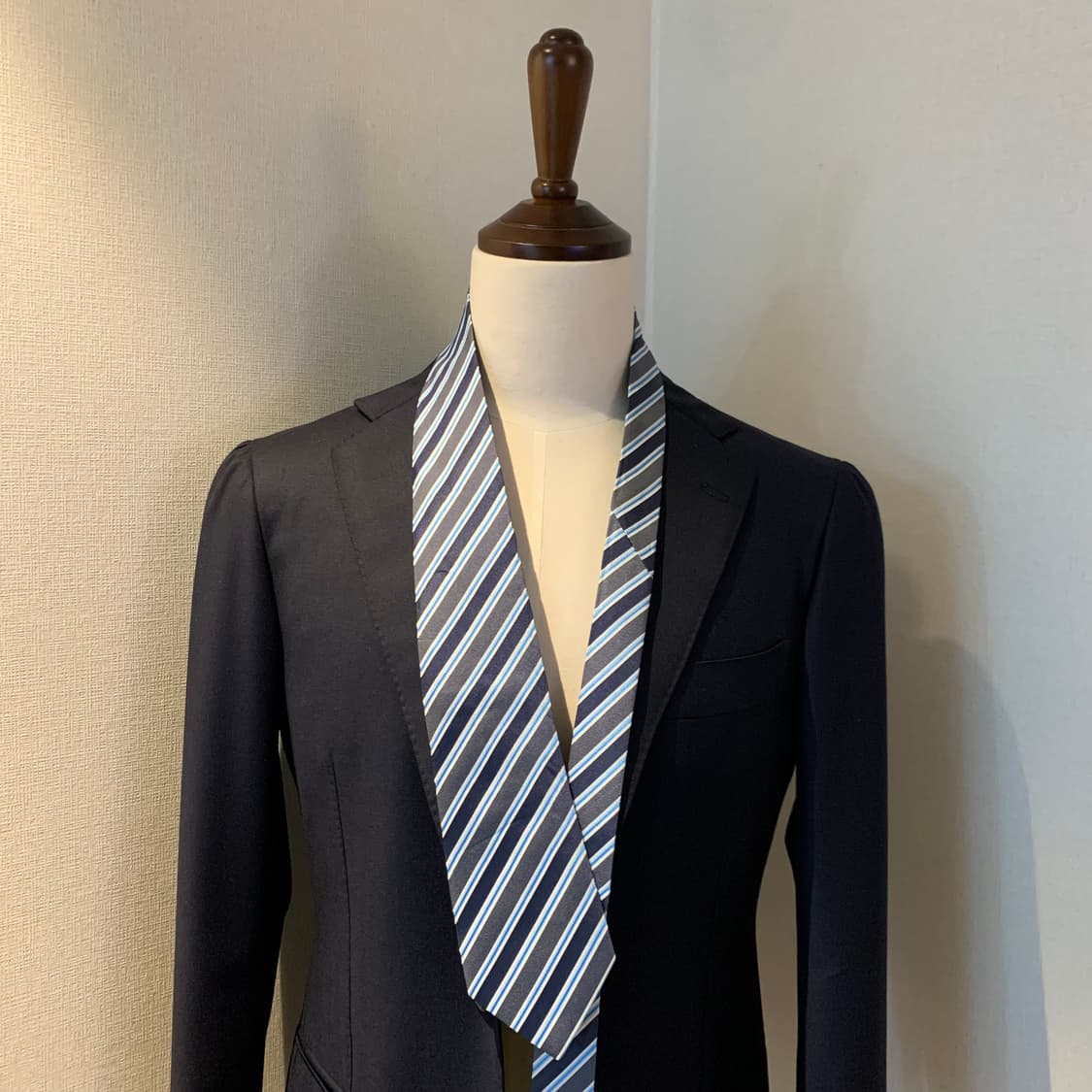 알마니(ARMANI) 스트라이프 클래식넥타이 명품 100실크 최상급 상품이미지1