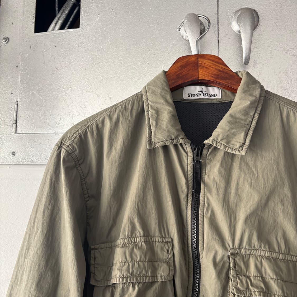 19FW 스톤아일랜드 올드 이펙트 트리트먼트 오버셔츠 상품이미지2