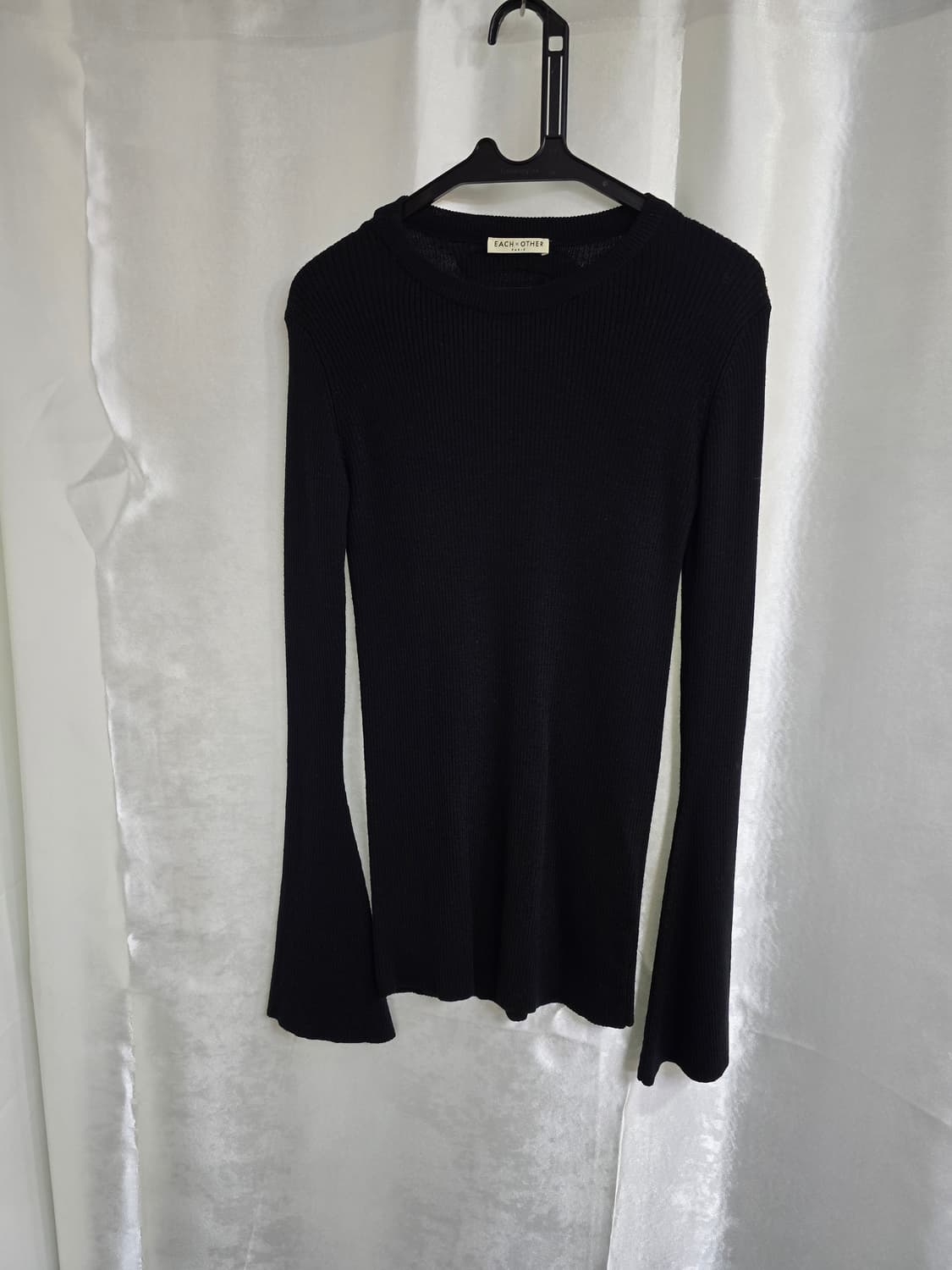 EACH X OTHER 블랙 니트 긴팔 블라우스 (1977) 상품이미지1