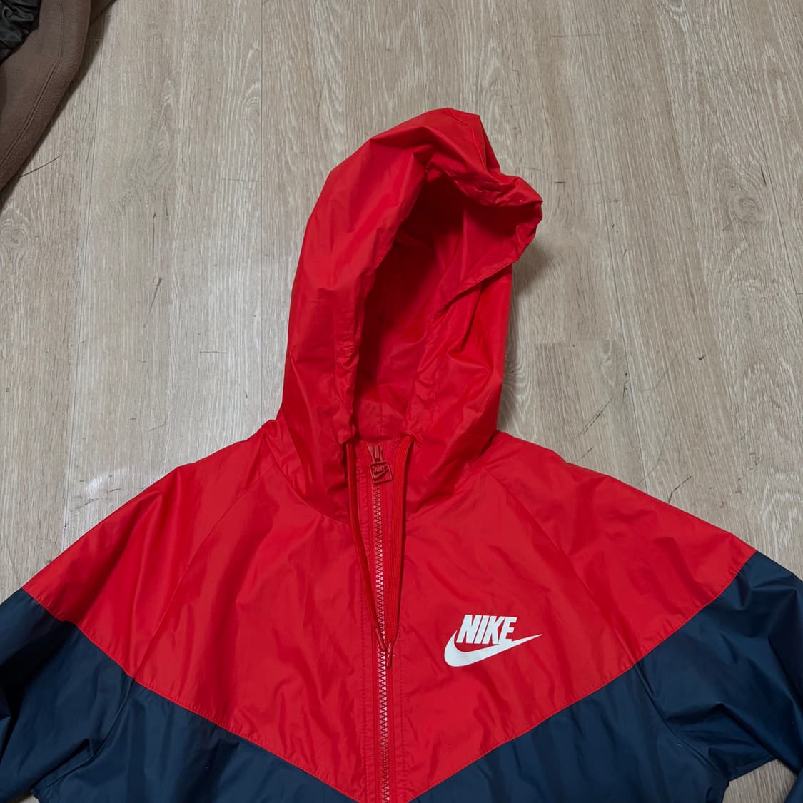나이키 여성 스우시 바람막이 자켓 85  상품이미지2