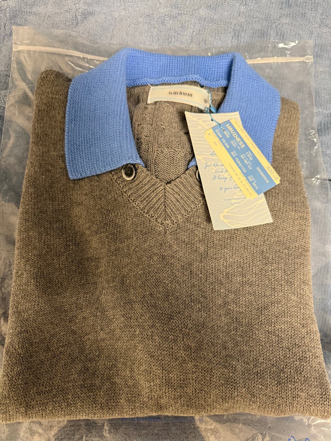 (3)웨이비니스 토글드 페탈 카라 브이넥 하프 니트 그레이 블루 상품이미지4