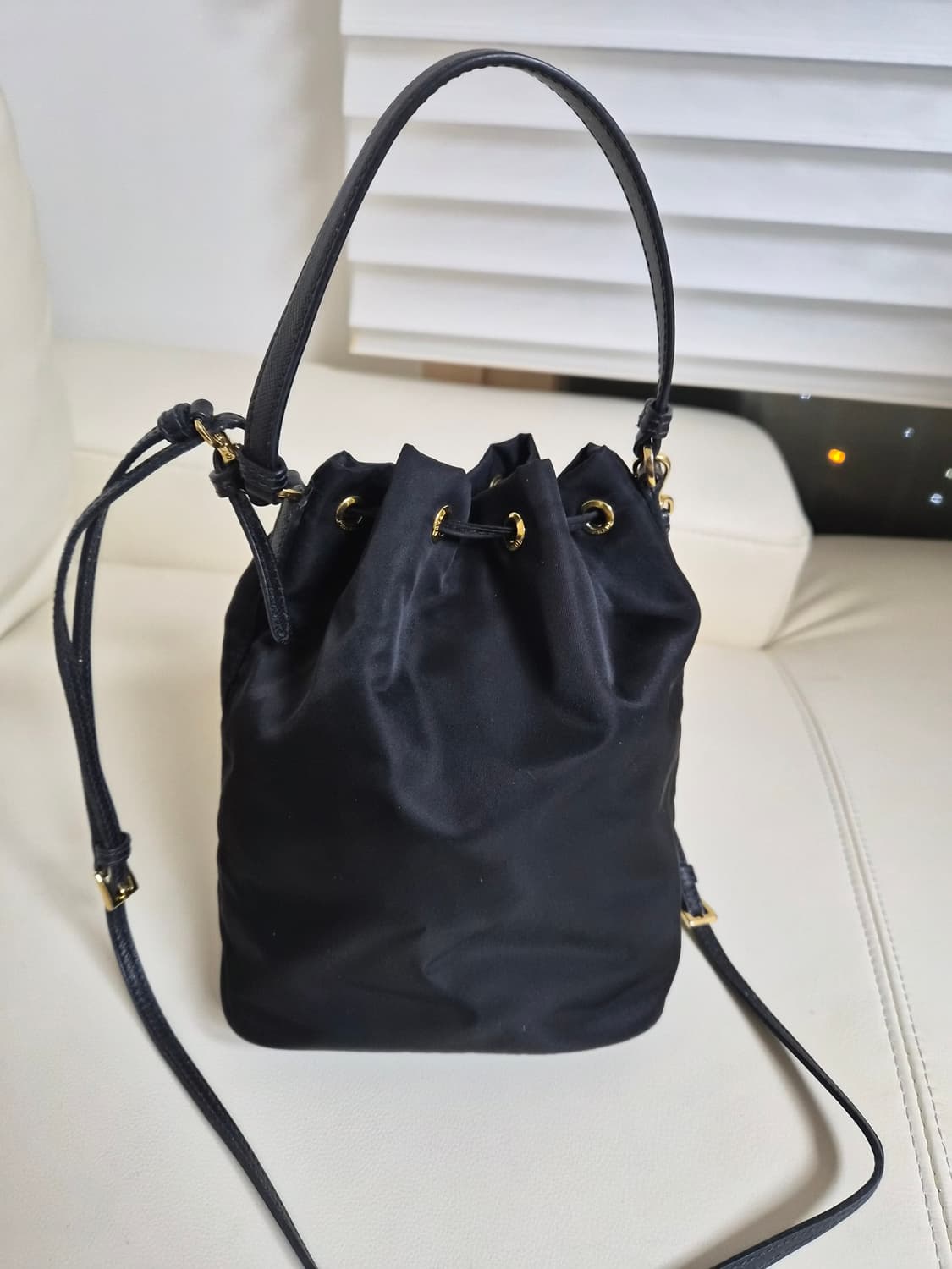 프라다정품 버킷백  상품이미지3