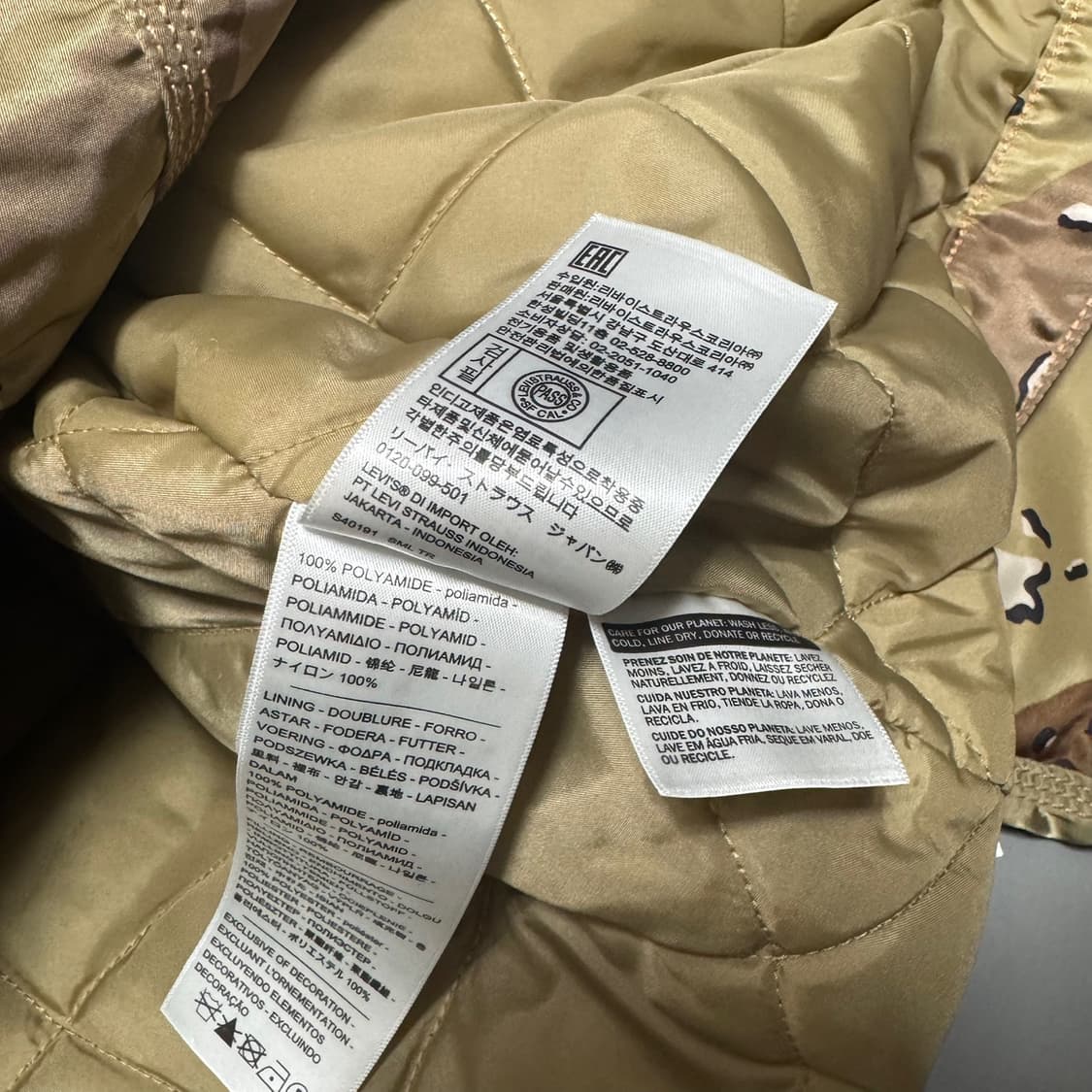 슈프림 X 리바이스 19fw week9 초콜릿칩 카모 퀄팅 트러커 자켓 상품이미지8