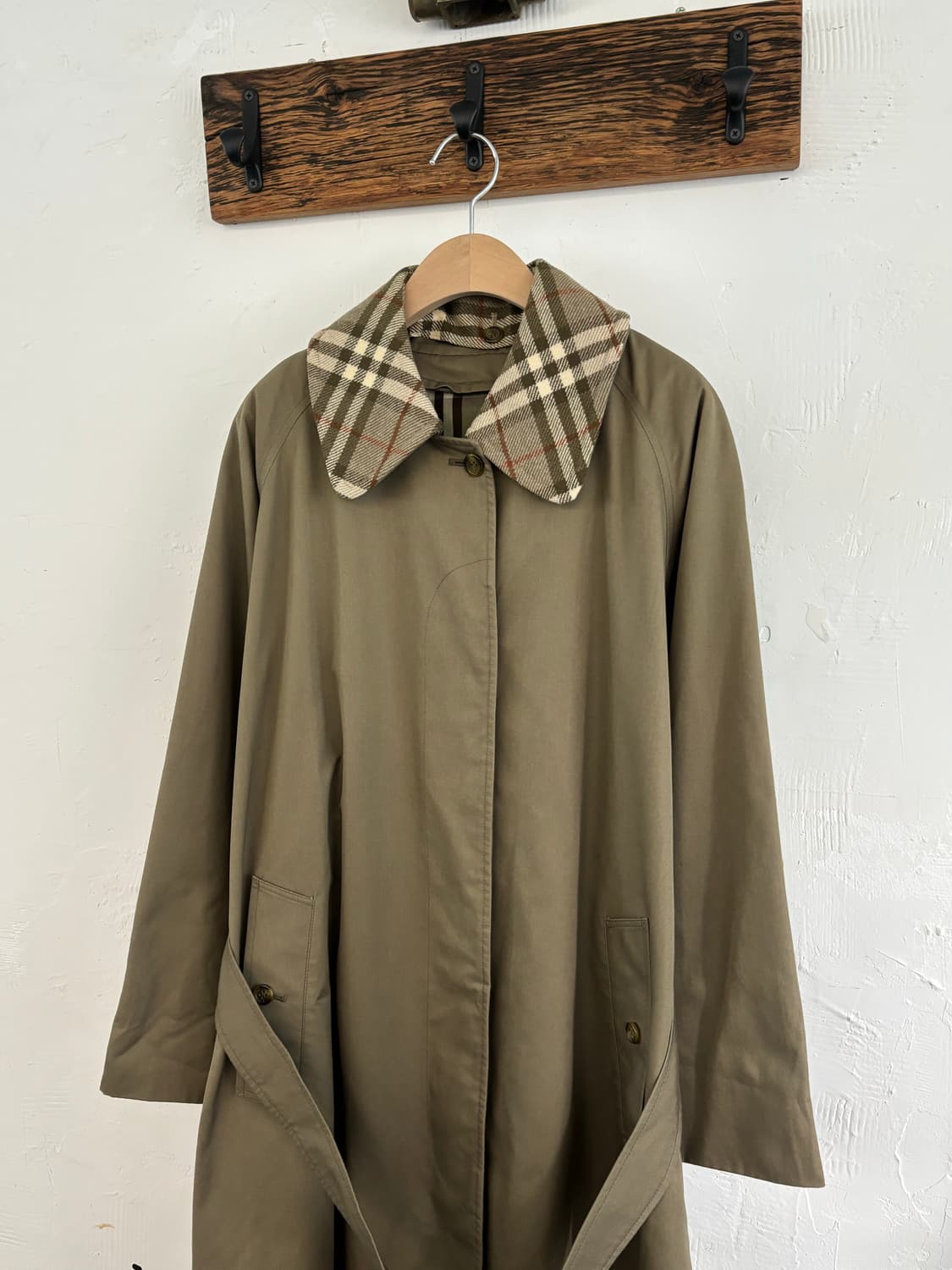 Burberry 버버리 카키베이지 카라커버 코트 상품이미지3