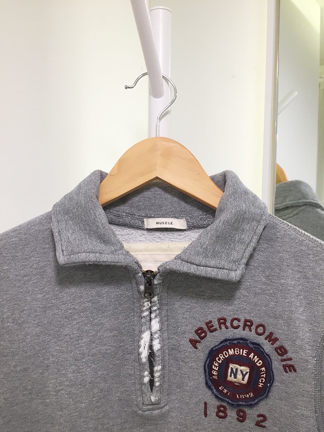 여성 아베크롬비 카라 반집업 맨투맨 100 상품이미지6