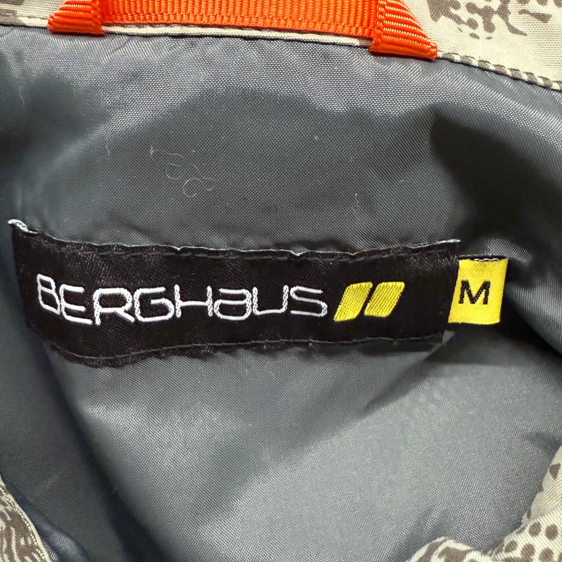 [정품/M] berghaus 카모 패턴 후드 바람막이 자켓 b15 상품이미지5