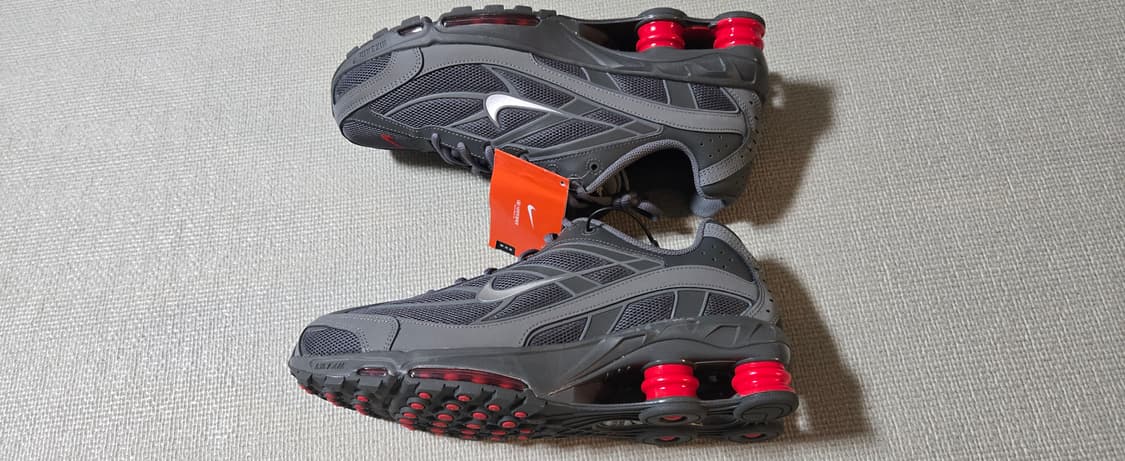 나이키 샥스 라이드2 그레이/레드 285사이즈  상품이미지3