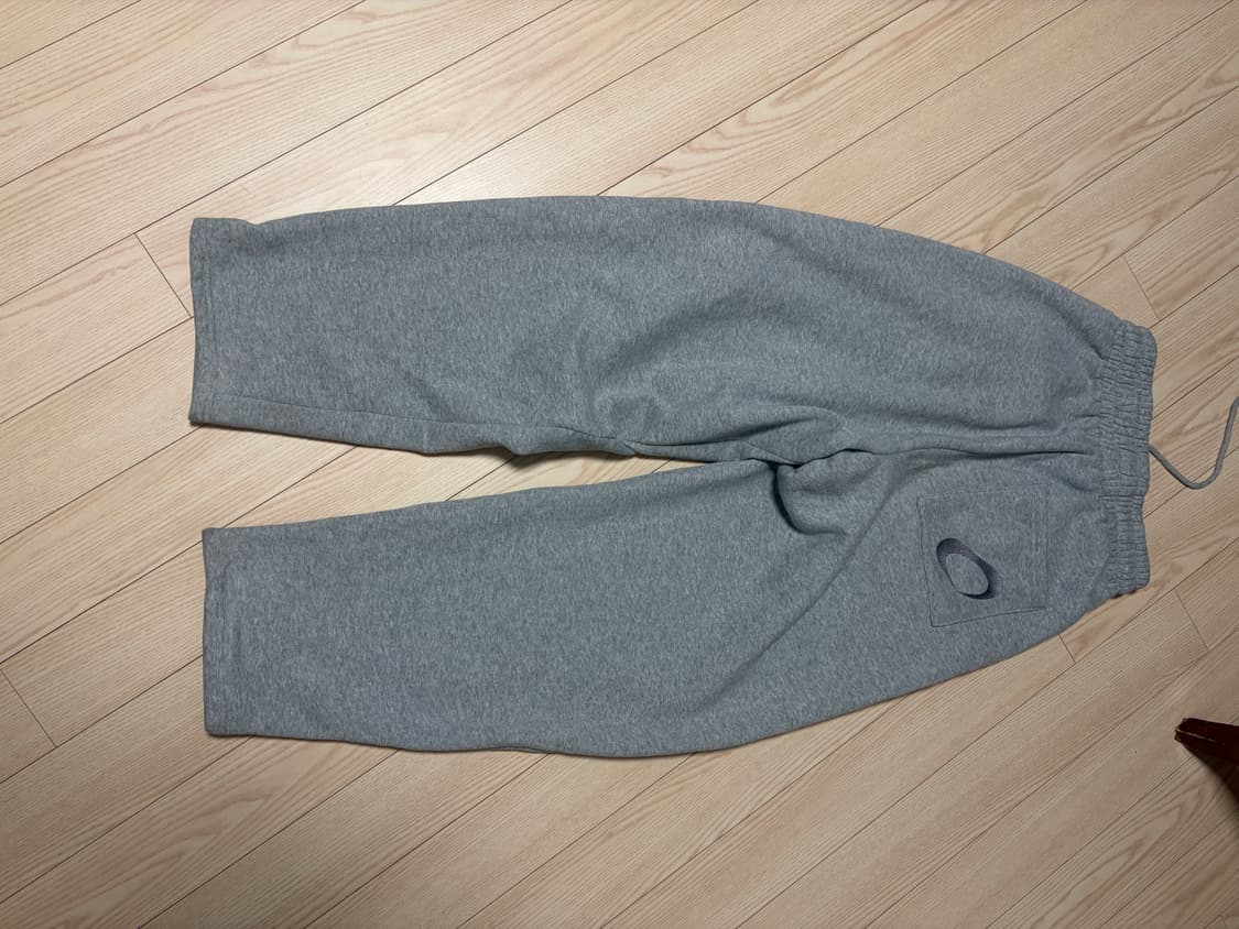 스켈리웩 벌룬핏 스웨트 팬츠 m 팝니다 상품이미지2