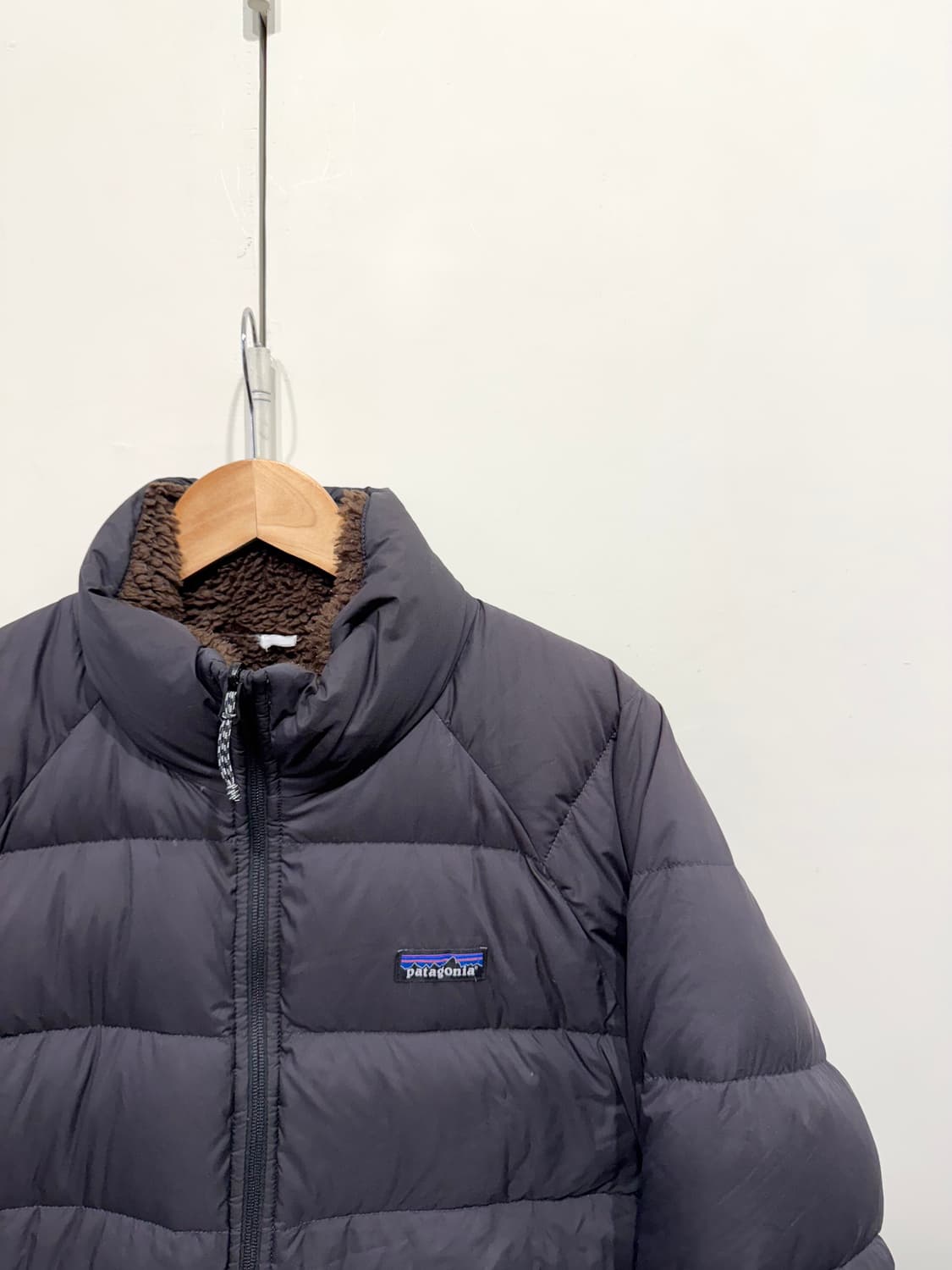 파타고니아 리버시블 사일런트 다운 자켓 상품이미지3