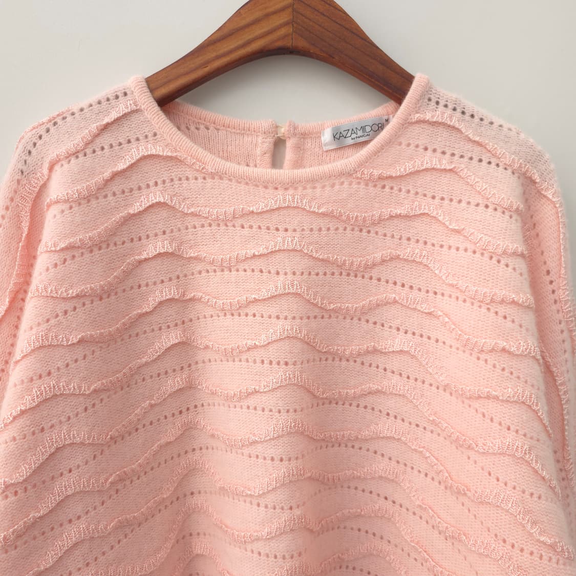 KAZAMIDORI 연핑크 울 가오리핏 물결패턴니트 상품이미지3