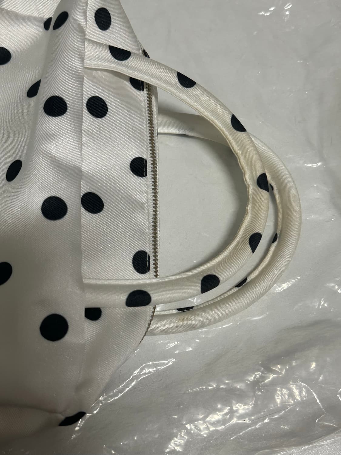 피치바스켓마켓 Polka Dot Bag (white) 상품이미지4