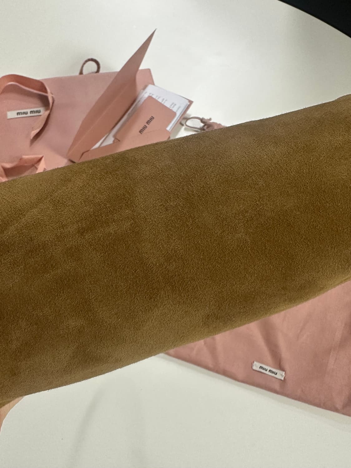 미우미우 스웨이드 레더 포쉐트 미니 토트 숄더백 올리브그린 새상품 상품이미지7