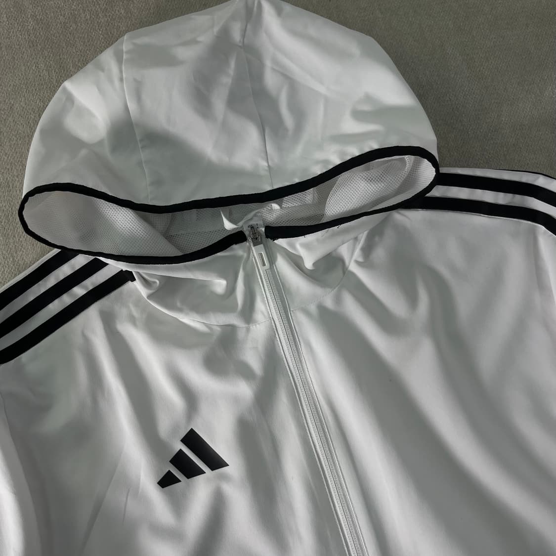 100 아디다스 티로 23 리그 윈드브레이커 화이트 자켓 상품이미지3