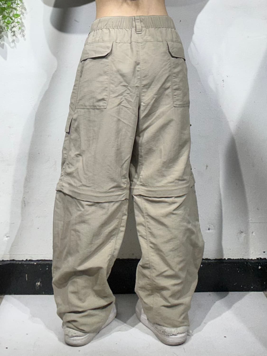 노스페이스 베이지 절개 포인트 와이드 카고 팬츠 XL 상품이미지3