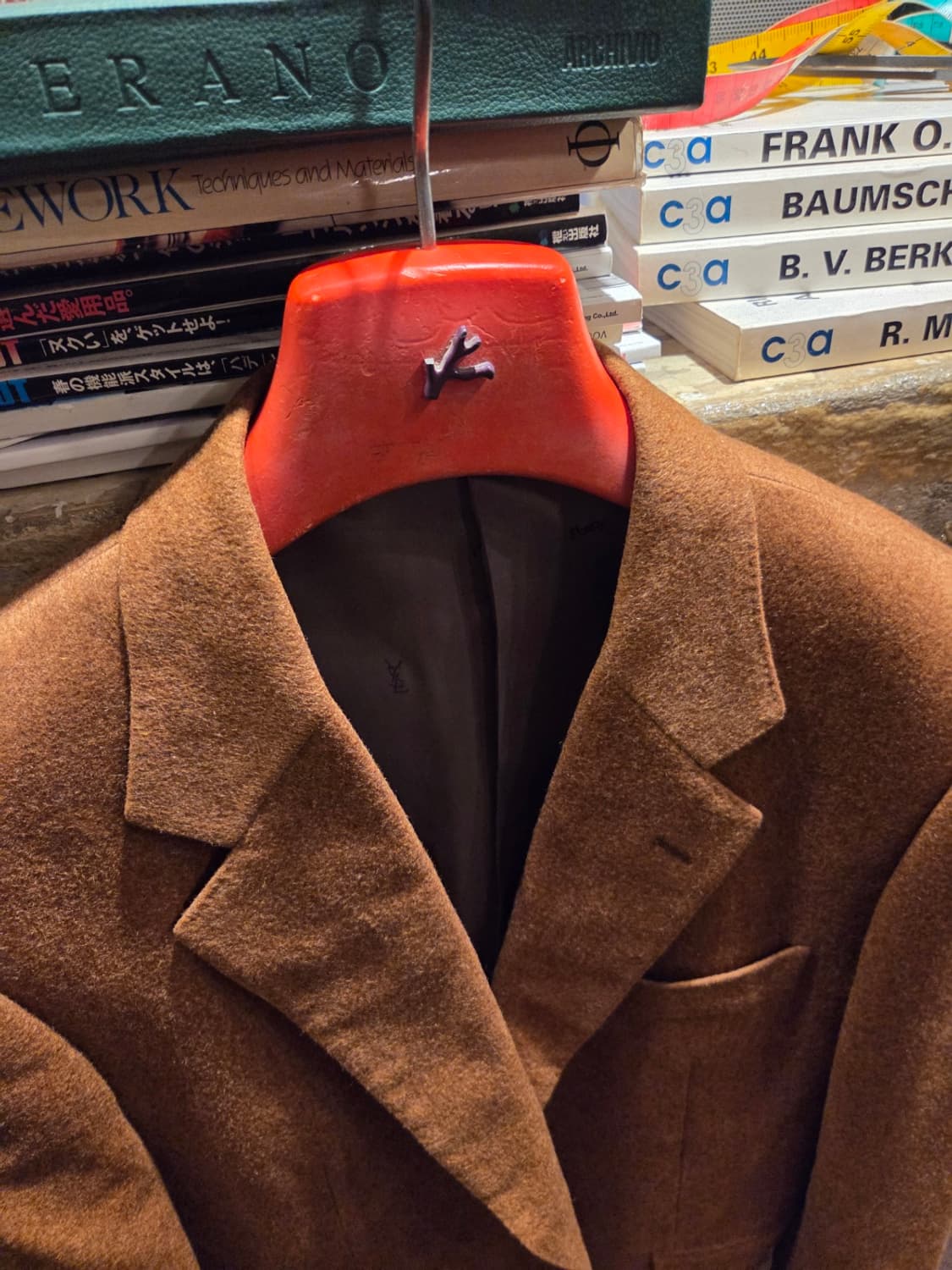 이브생로랑 카멜헤어 자켓 상품이미지2