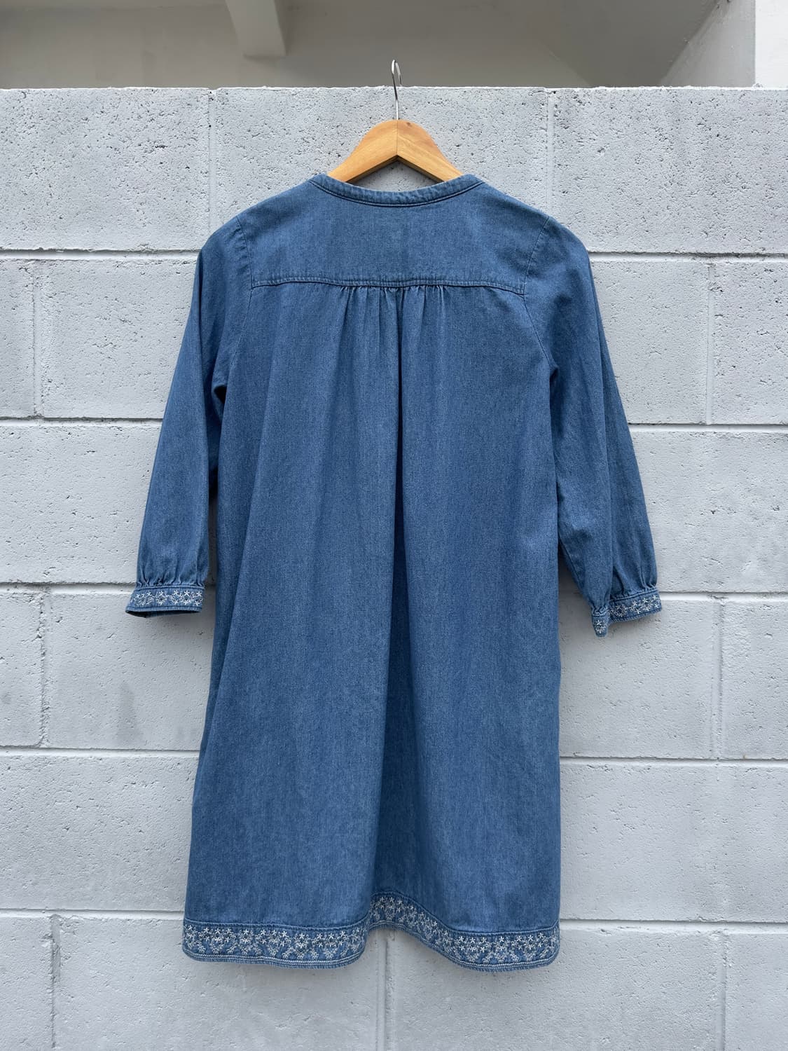 플로럴 자수 데님 원피스 상품이미지5