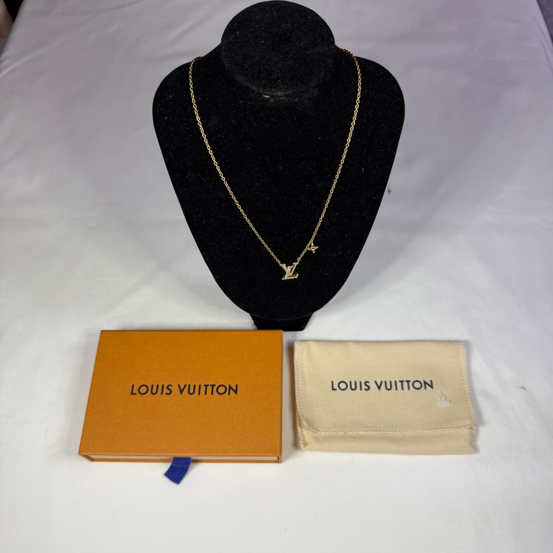 루이비통 LV 아이코닉 네클리스 골드 목걸이 M00596 상품이미지10