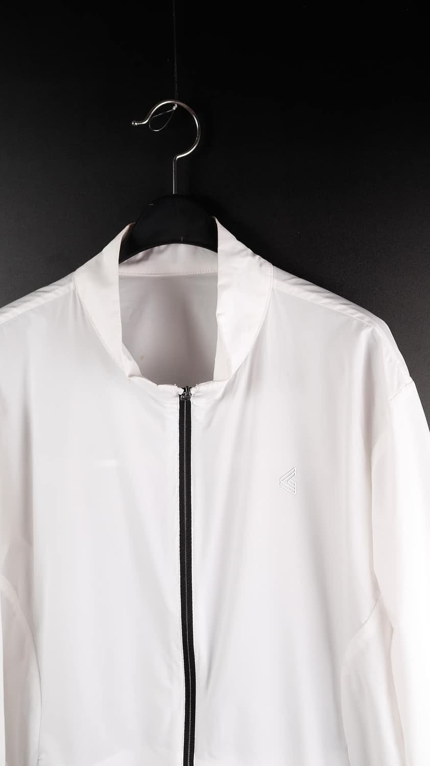  흰색 경량바람막이 상품이미지4