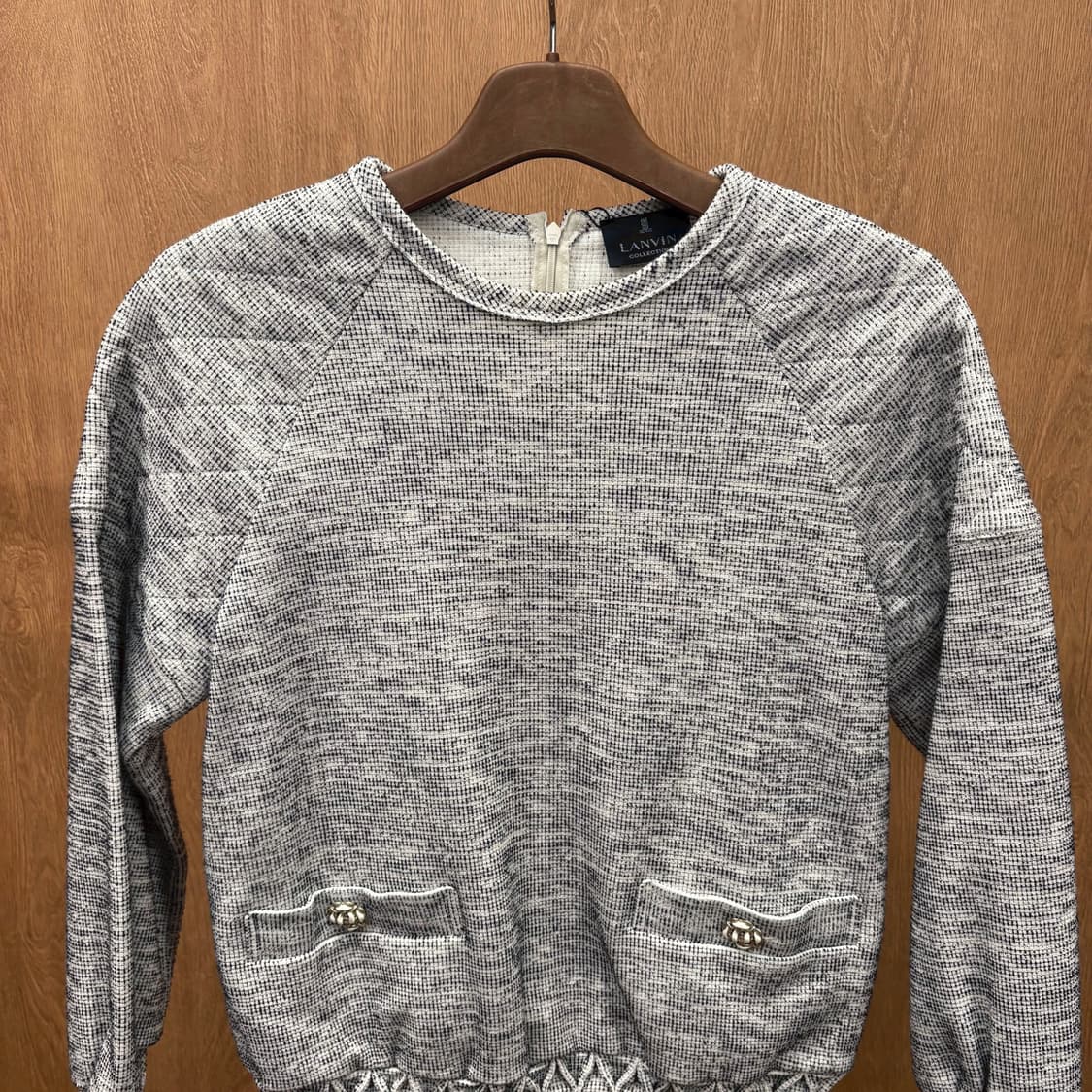 랑방 콜렉션 니트 맨투맨 트위드 텍스처 입체 패턴 메탈 볼 디테일 멜란지 상품이미지4