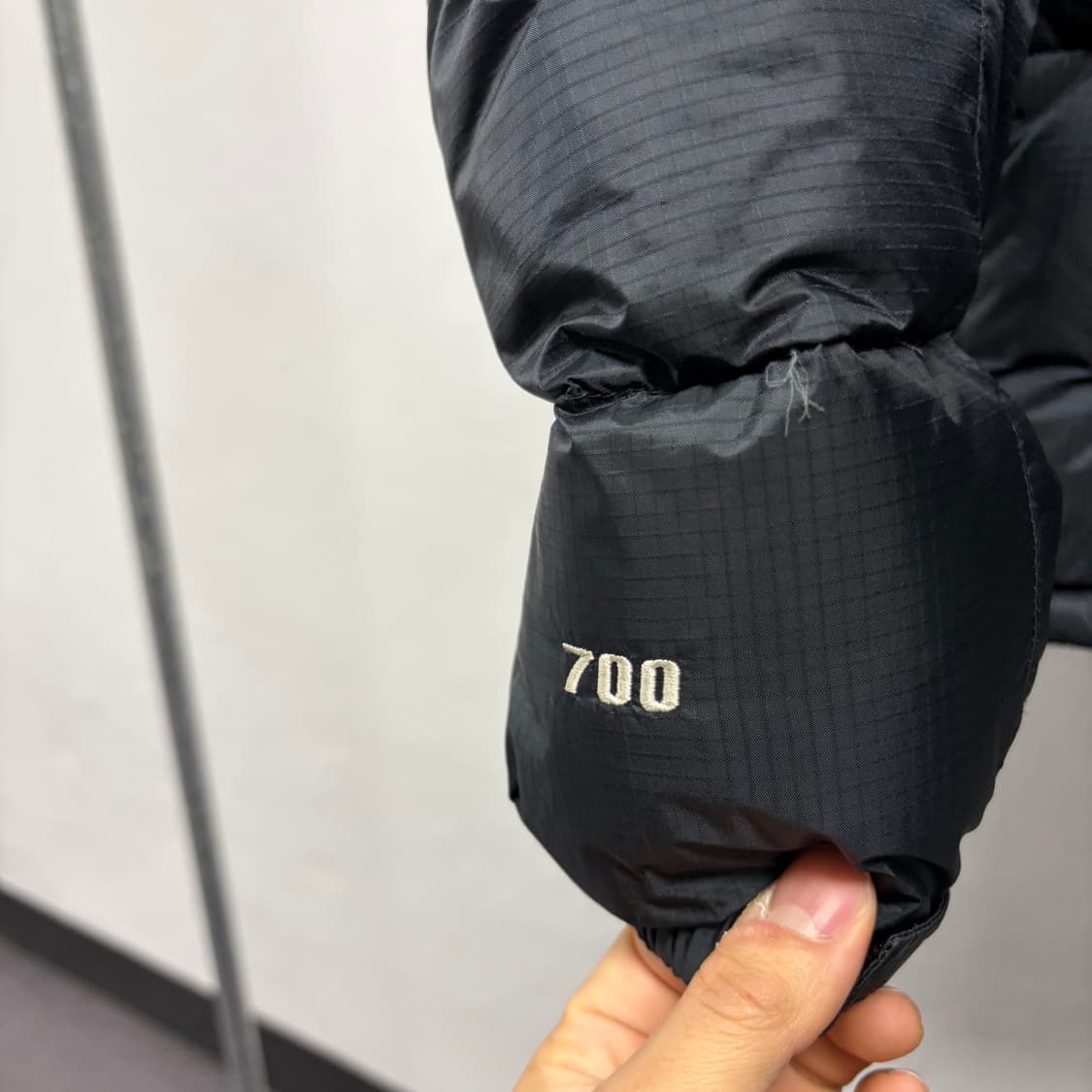 노스페이스 윈드스토퍼 패딩 블랙  상품이미지4